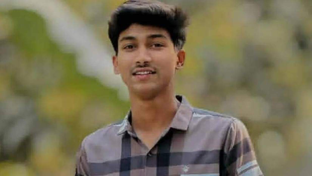 পেট্রোল আনতে গিয়ে প্রাণ গেল কলেজছাত্রের