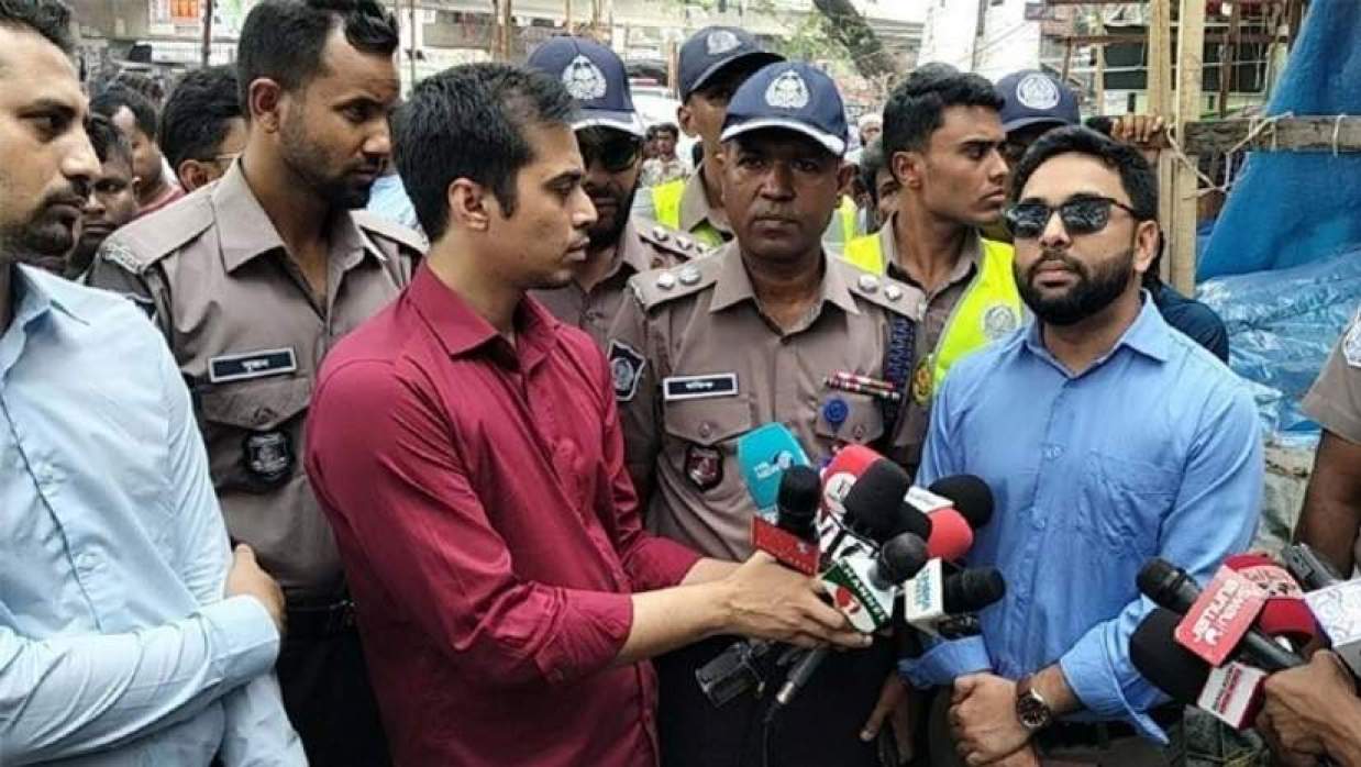 ফুটপাত দখলকারীদের সতর্ক করল ডিএমপি, পুনরায় দখল হলে কঠোর ব্যবস্থা