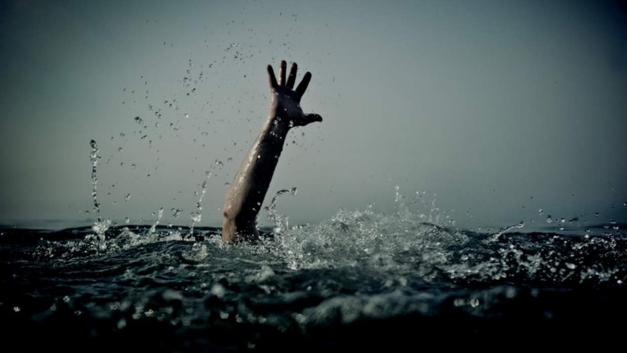 কক্সবাজারের পুকুরে ডুবে দুই শিশুর মৃত্যু হয়েছে।