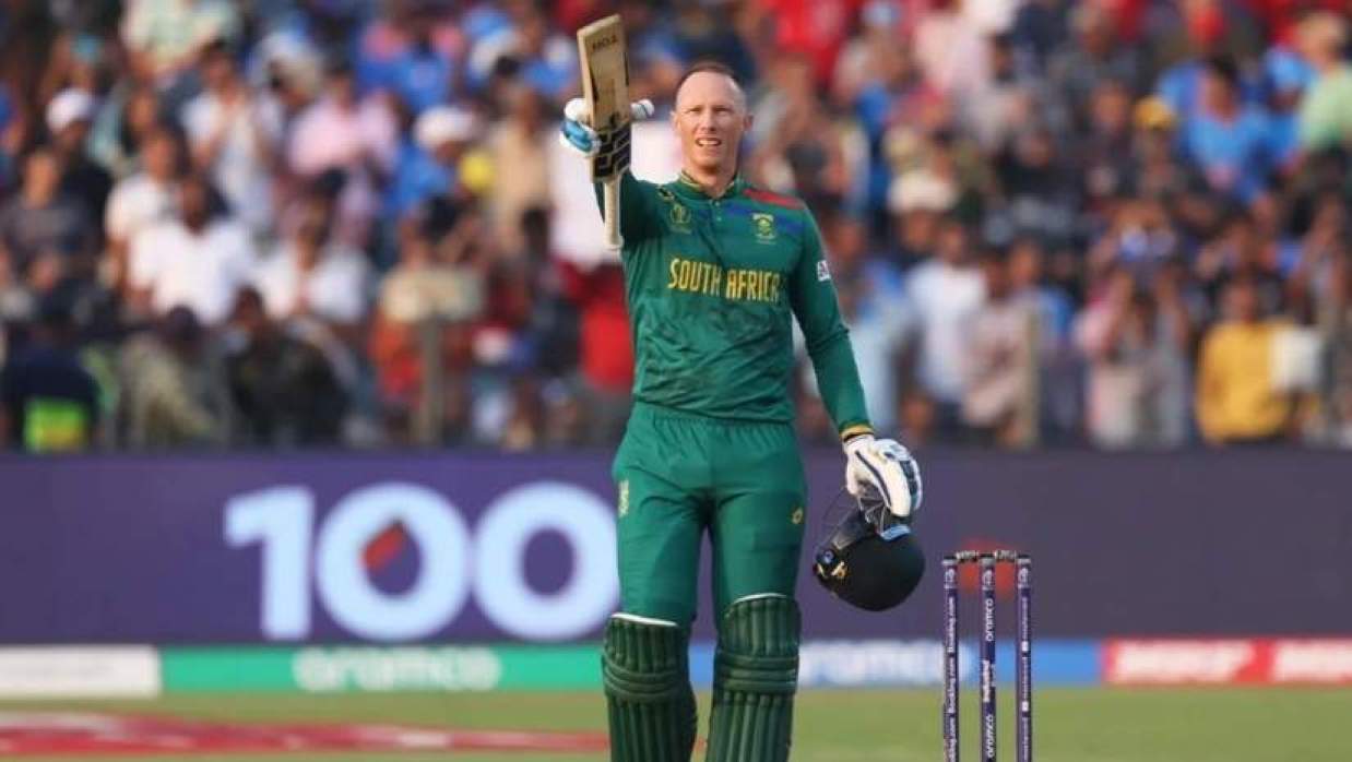 সব ধরণের আন্তর্জাতিক ক্রিকেটকে বিদায় জানালেন প্রোটিয়া তারকা ব্যাটার
