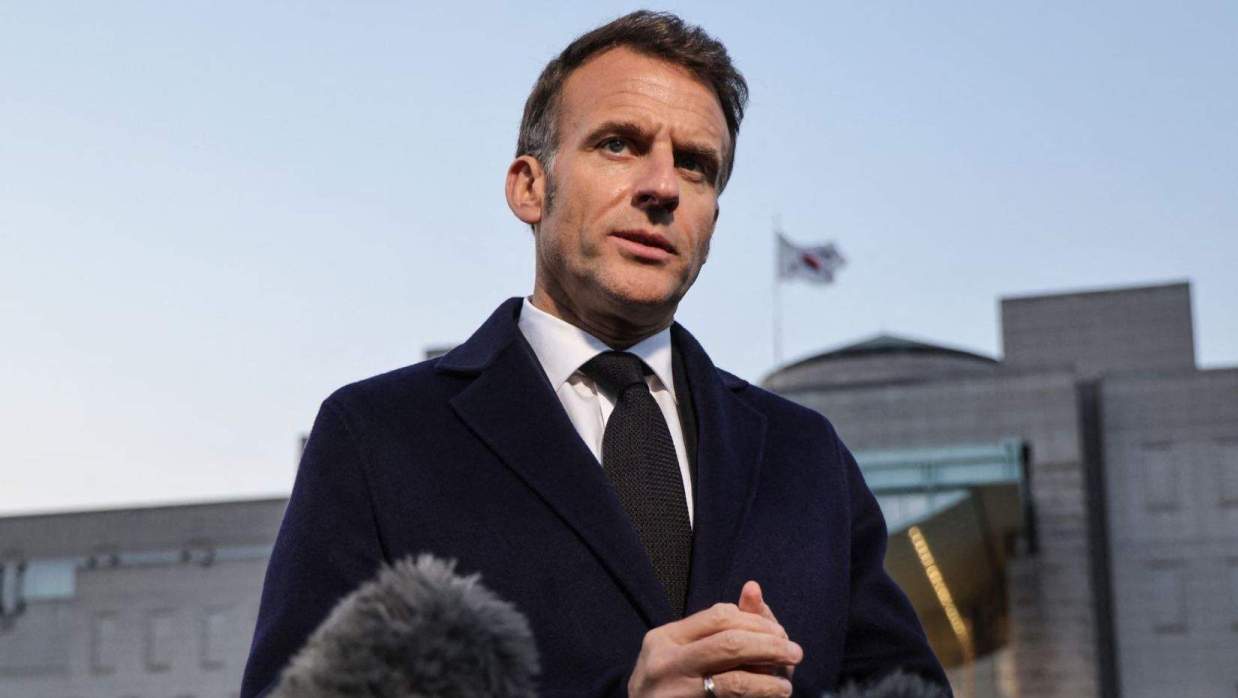 ফরাসি প্রেসিডেন্ট ইমানুয়েল ম্যাক্রোঁ