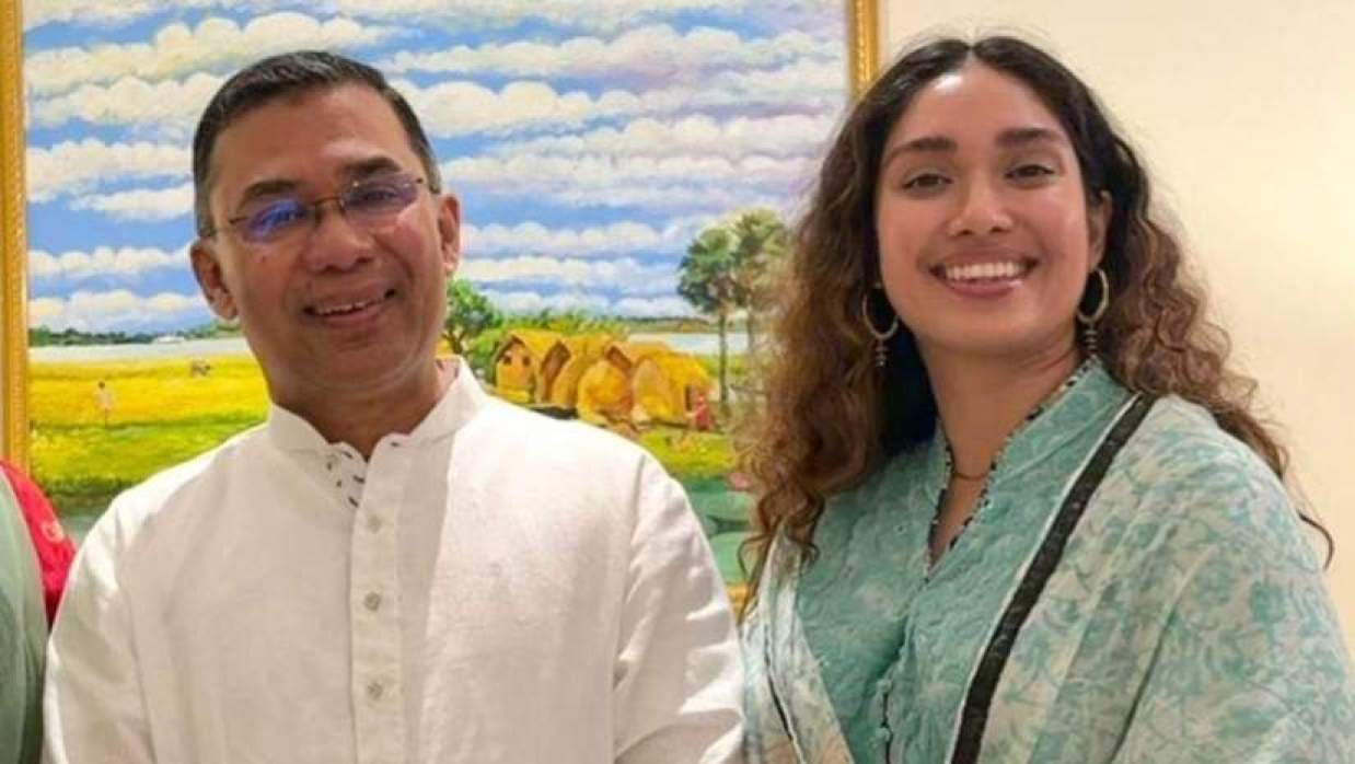 মেয়ে জাইমাকে নিয়ে মুভি দেখতে সিনেমা হলে গেলেন প্রধানমন্ত্রী