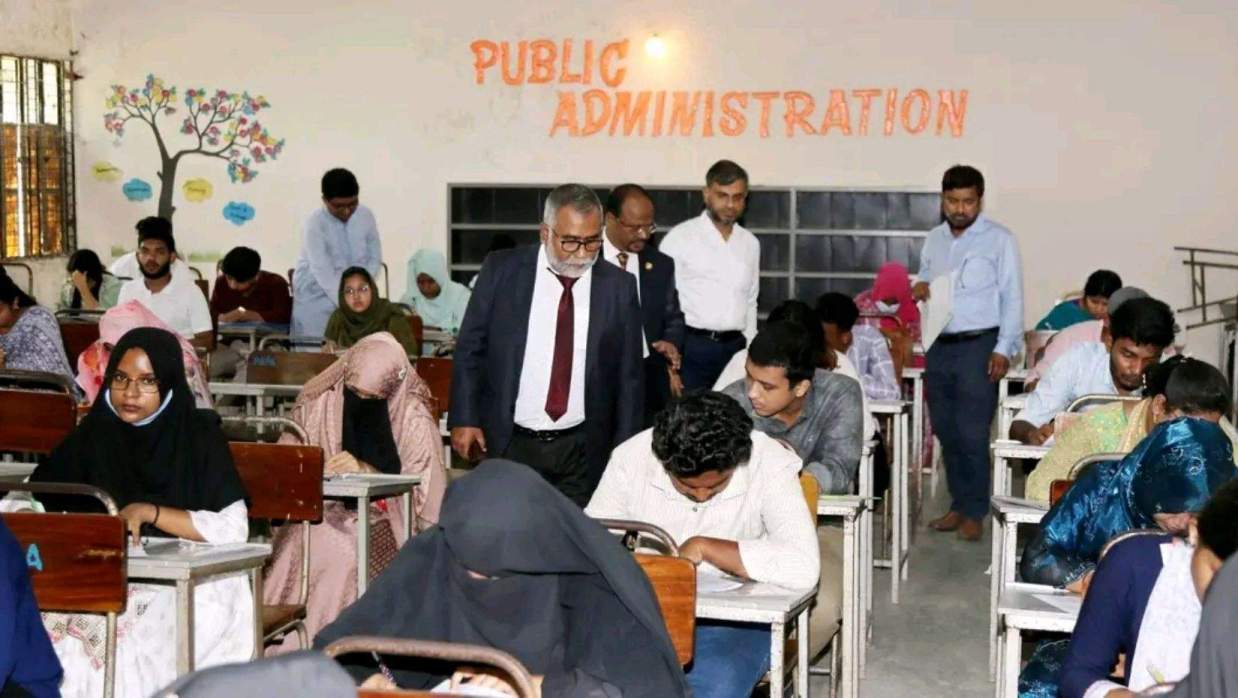 গুচ্ছের বি ইউনিটের ভর্তি পরীক্ষায় ইবি কেন্দ্রে উপস্থিতি ৮৬ শতাংশ 