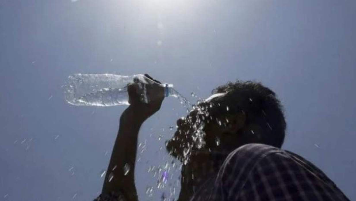 তীব্র তাপে পুড়ছে চুয়াডাঙ্গা, মানুষের নিরাপদ থাকতে যে পরামর্শ দিলেন আবহাওয়াবিদরা