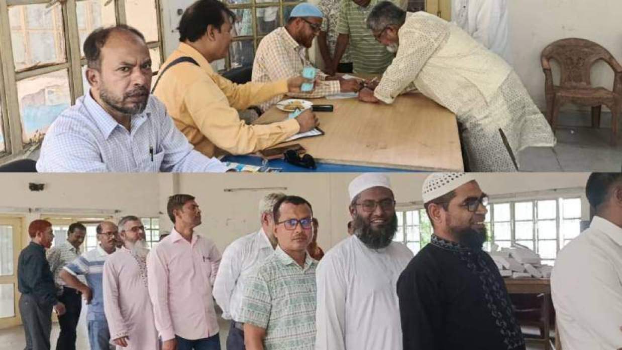 ইবির কর্মকর্তা সমিতির নির্বাচনে ভোটগ্রহণ চলছে