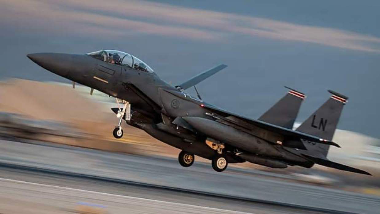  নিখোঁজ পাইলটকে ‘জীবিত’ ধরিয়ে দিলে ১০ বিলিয়ন তুমান পুরস্কার ঘোষণা