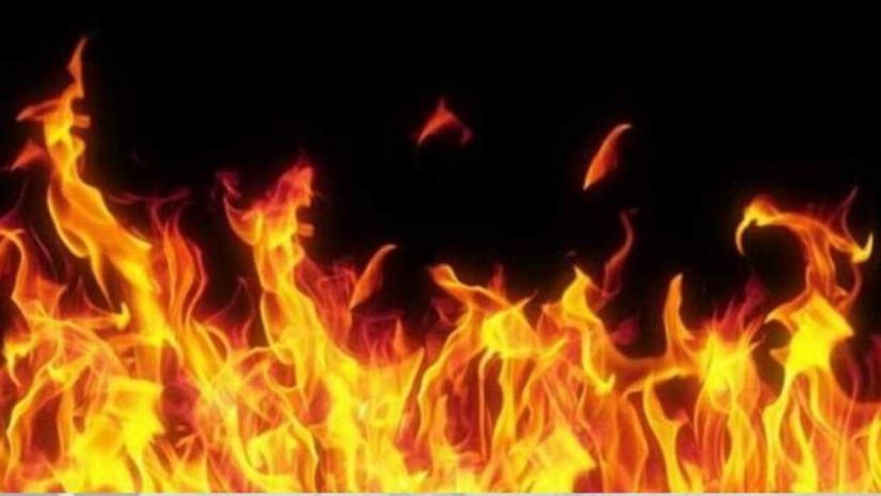 রাজধানীতে গ্যাস লাইটার কারখানায় আগুন, নিয়ন্ত্রণে ৩ ইউনিট