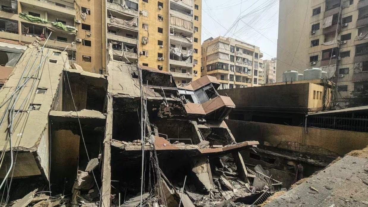 ক্ষেপণাস্ত্র হামলায় ইরানে ক্ষতিগ্রস্ত একটি বিশ্ববিদ্যালয়