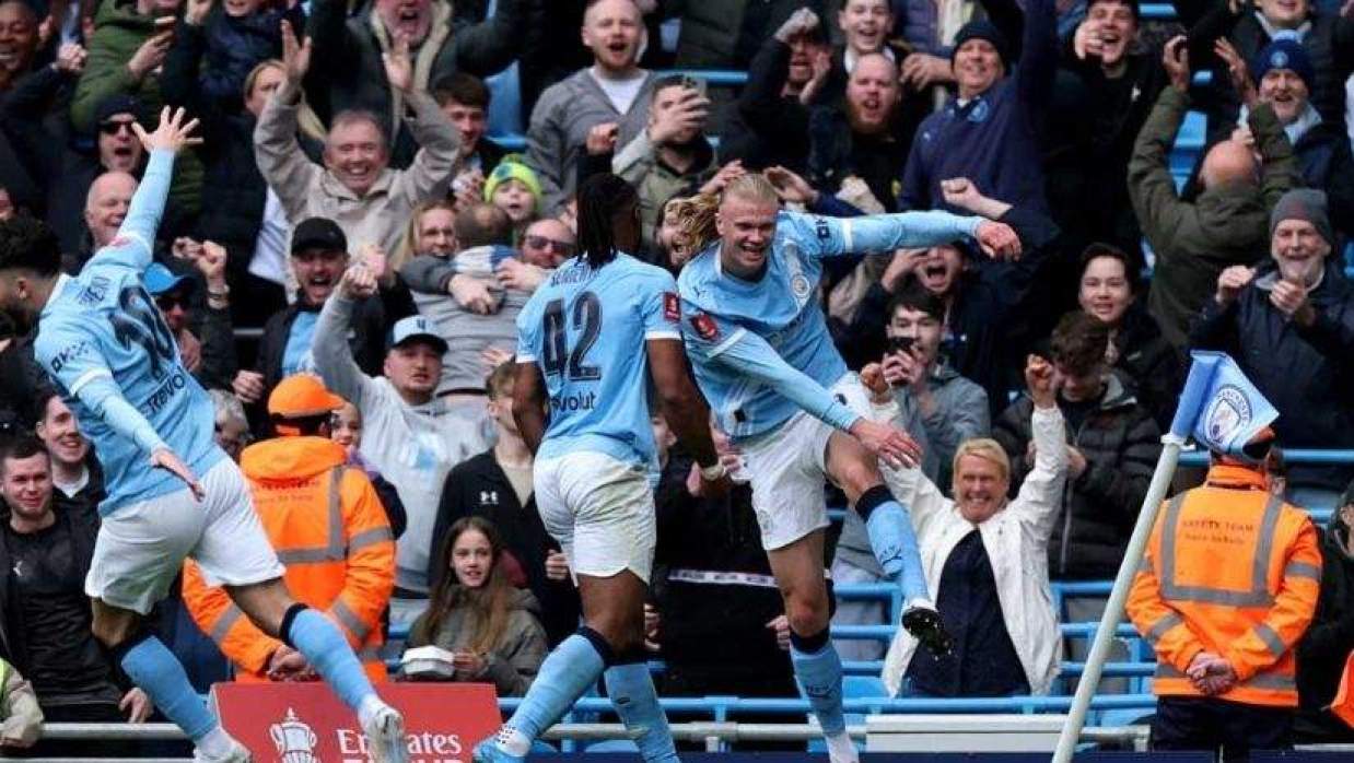 হলান্ডের হ্যাটট্রিকে লিভারপুলকে উড়িয়ে দিল ম্যানচেস্টার সিটি