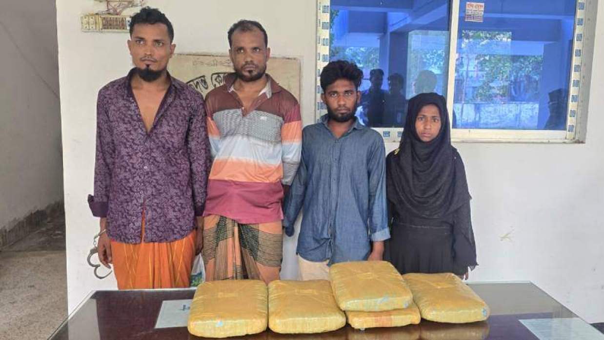 গ্রেপ্তার চারজন