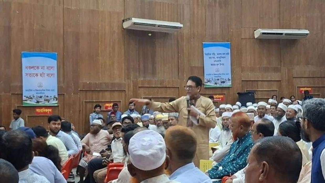 ‘এসএসসির খাতা মূল্যায়নে অনিয়ম হলে কঠোর ব্যবস্থা’