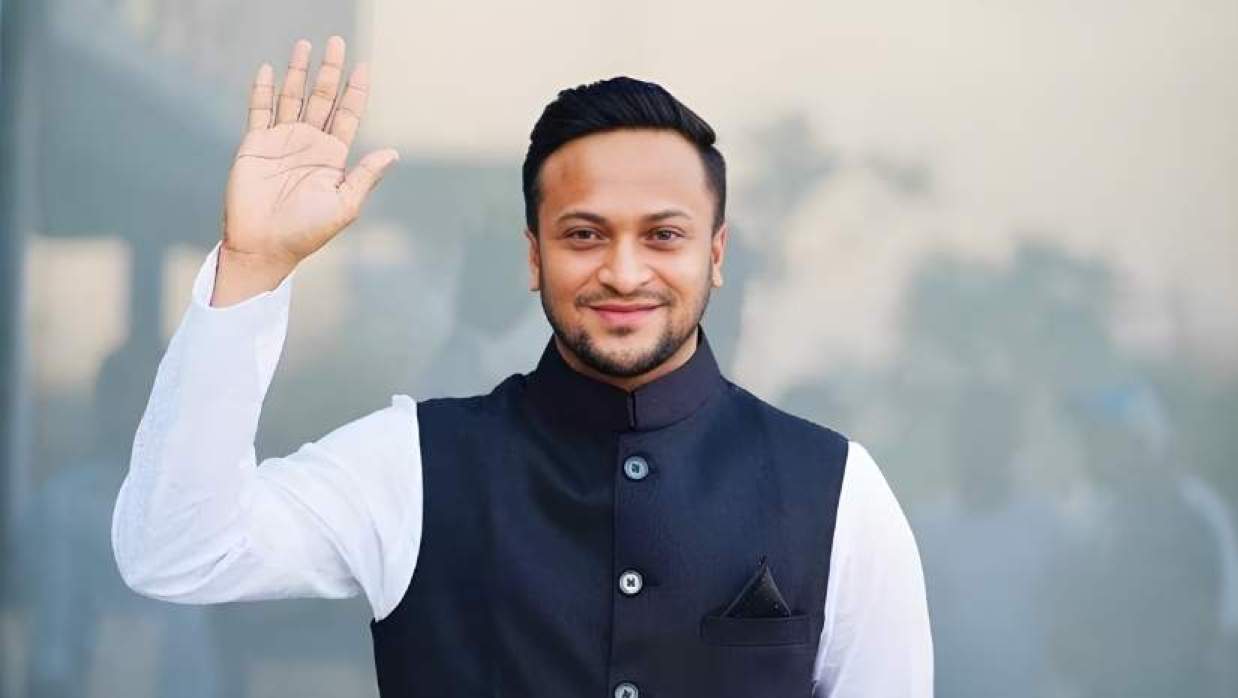  আবারো আওয়ামী লীগের রাজনীতিতে ফেরার ইঙ্গিত দিলেন সাকিব