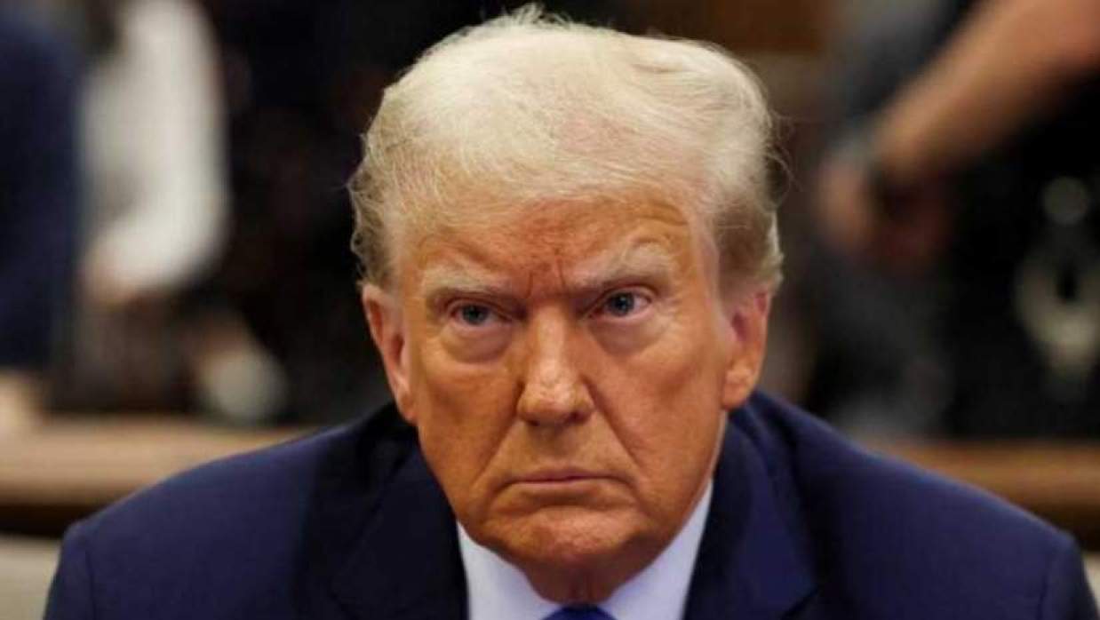 ট্রাম্পের যুদ্ধাপরাধ নিয়ে সতর্ক হতে বললেন মার্কিন সিনেটর