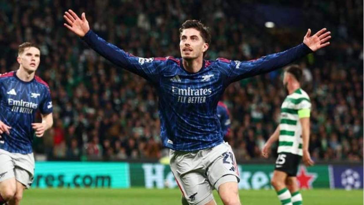  আর্সেনাল খেলোয়ারদের উদযাপন