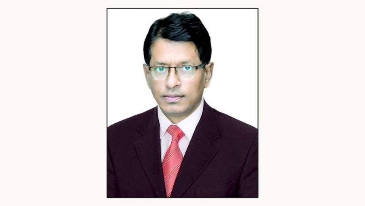 ডিজিটাল ডিভাইস এড়ানোর সুযোগ নেই, শিক্ষার্থীদের ‘আসক্তি’ নিয়ে যা বললেন ঢাকা বোর্ডের চেয়ারম্যান