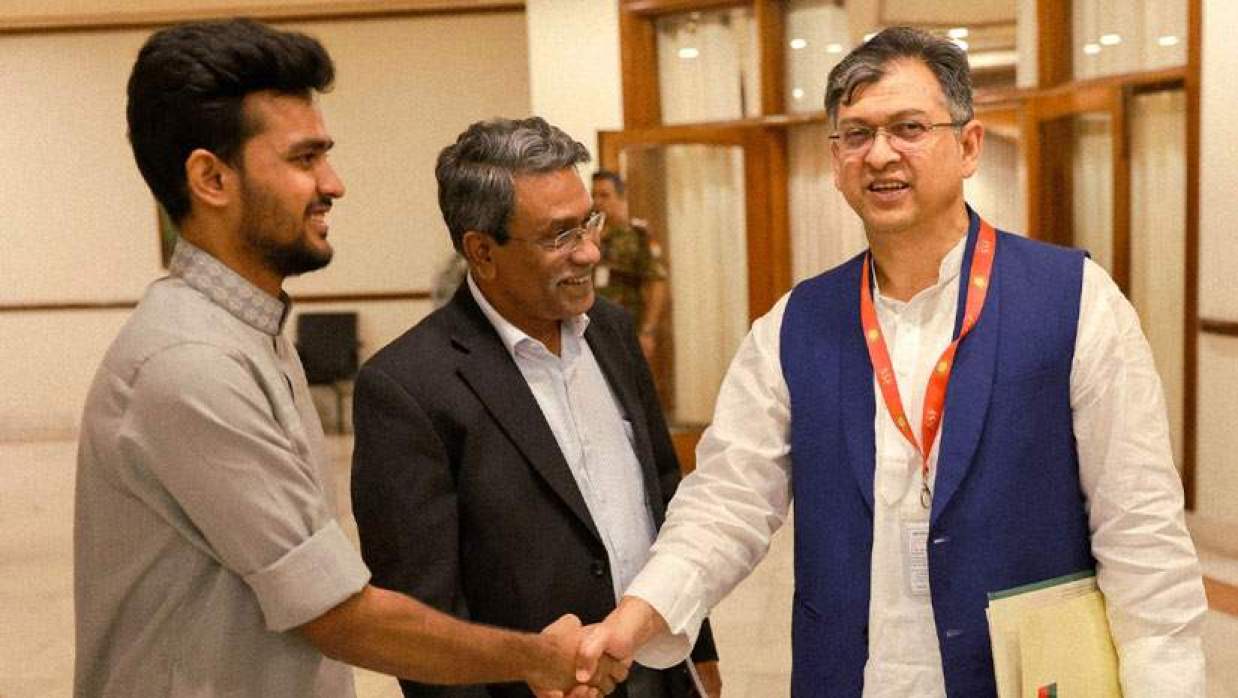 স্বরাষ্ট্রমন্ত্রী সালাহউদ্দিন আহমেদ ও আসিফ মাহমুদ সজীব ভূঁইয়া