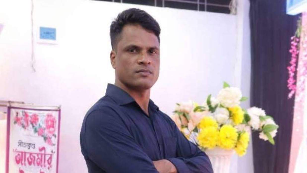 আওয়ামী লীগ নেতাকে কুপিয়ে হত্যা