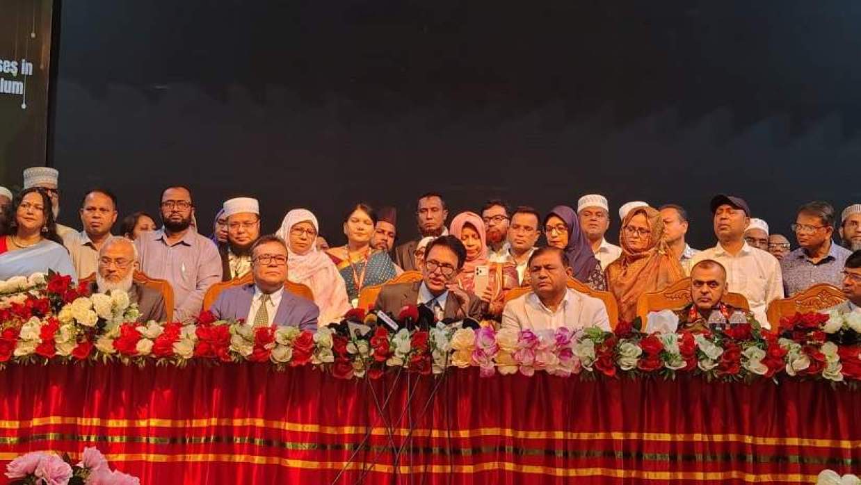 শিক্ষা এবং প্রাথমিক ও গণশিক্ষা মন্ত্রণালয়ের মন্ত্রী আ ন ম এহছানুল হক মিলন