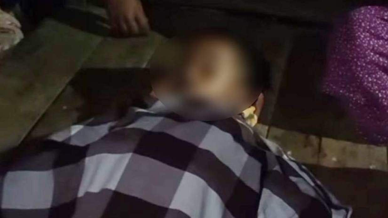 বিদ্যুৎস্পৃষ্টে মারা যাওয়া বেলালের মরদেহ