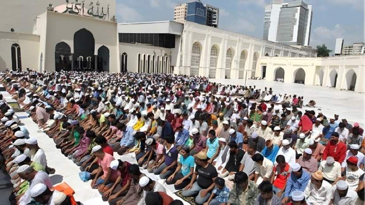 জুমার নামাজের ইতিহাস, তাৎপর্য ও ফজিলত