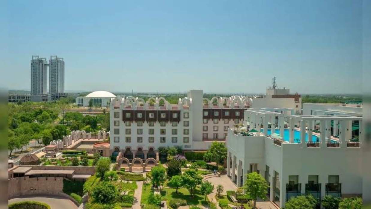 সারা বিশ্বের নজর ইসলামাবাদে