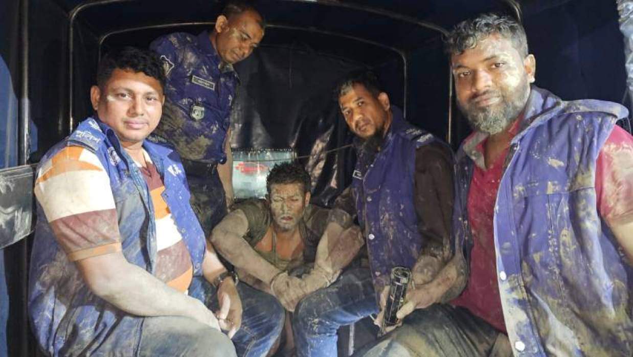 ১০ বছর আত্মগোপনে থেকেও হলো না শেষ রক্ষা