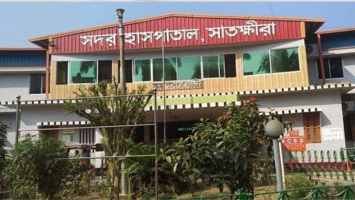 রান্নাঘর ঝাড়ু দেওয়ার সময় সাপের কামড়ে তরুণীর মৃত্যু