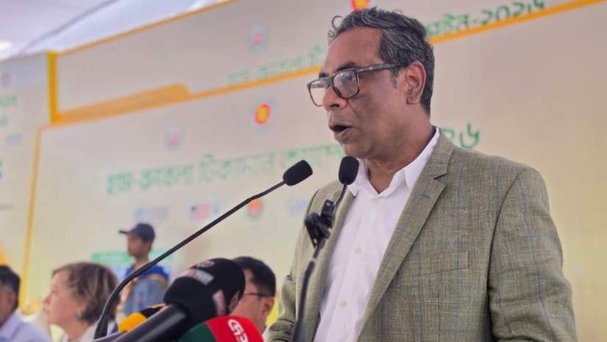 হামের প্রকোপ রোধে ঘরে ঘরে গিয়ে টিকার তথ্য দিতে রাজনীতিবিদদের আহ্বান স্বাস্থ্য প্রতিমন্ত্রীর