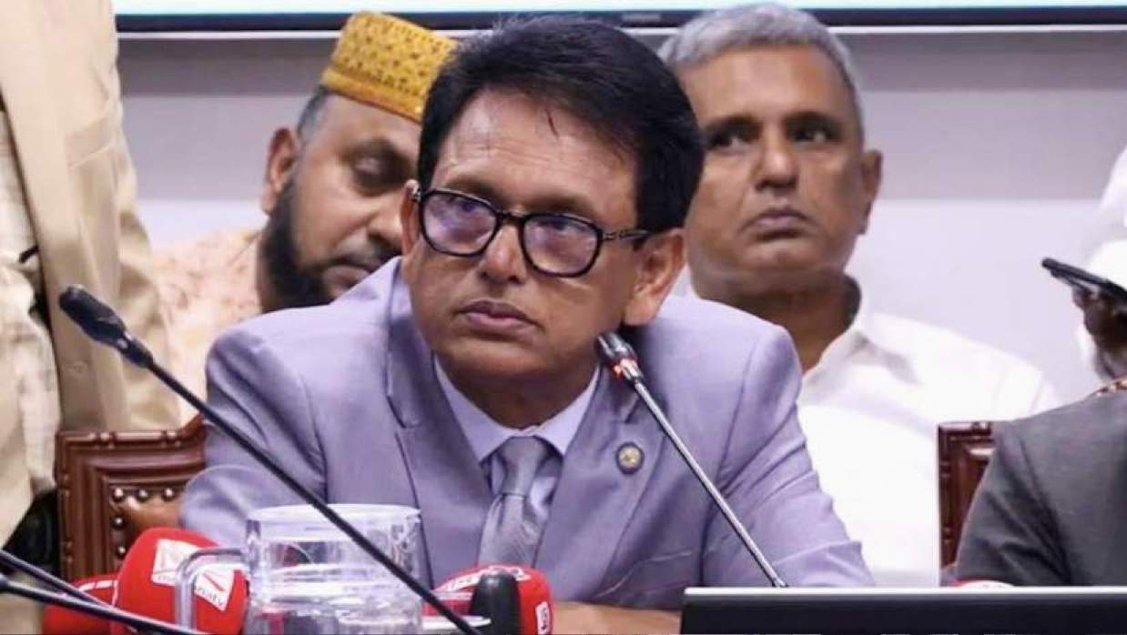 শিক্ষা এবং প্রথমিক ও গণশিক্ষা মন্ত্রণালয়ের মন্ত্রী ড. আ ন ম এহছানুল হক মিলন