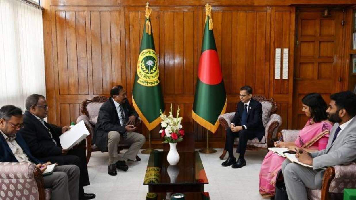 স্পিকারের সঙ্গে ভারতের বিদায়ী হাইকমিশনারের সাক্ষাৎ