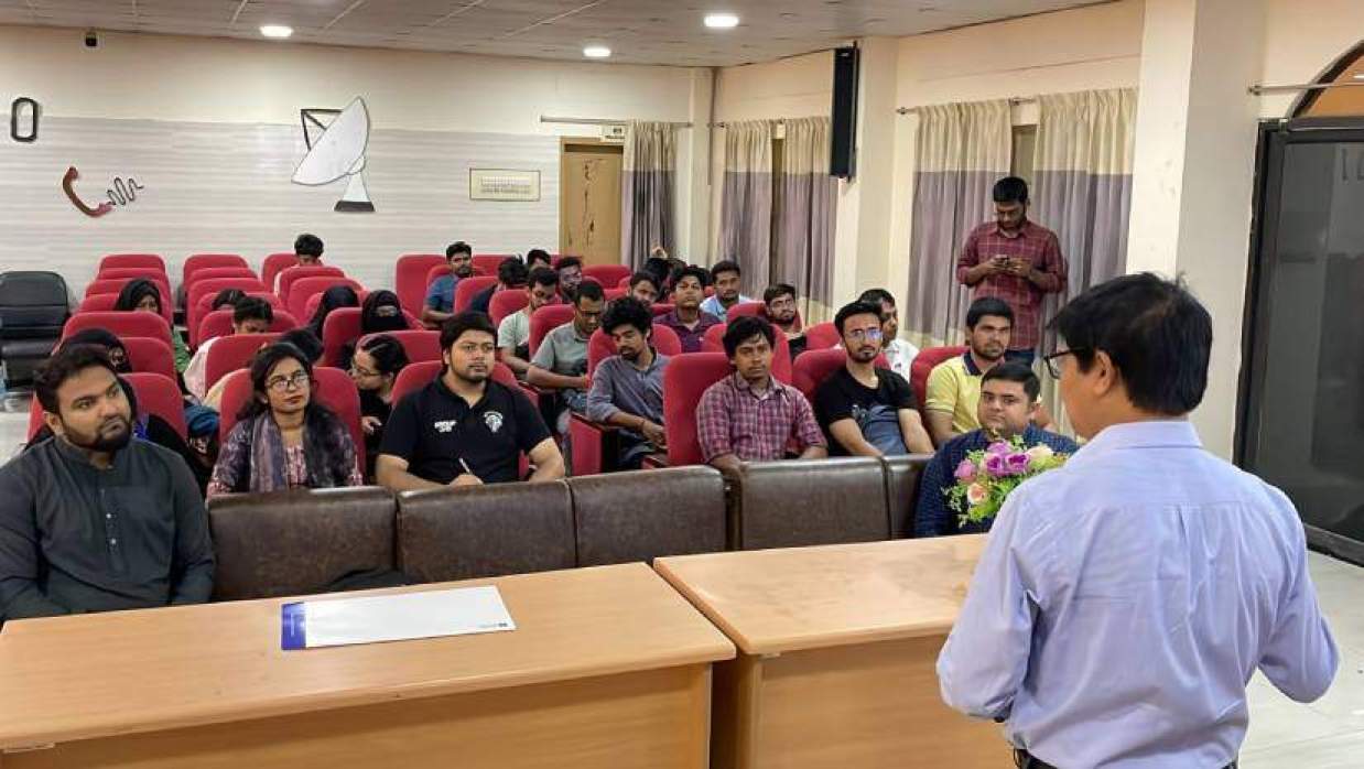 ‎রুয়েটে ‎যুক্তরাজ্যে উচ্চশিক্ষা ও স্কলারশিপ-বিষয়ক সেমিনার অনুষ্ঠিত