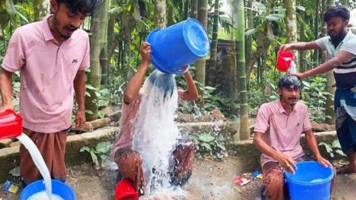 দুধ দিয়ে গোসল 