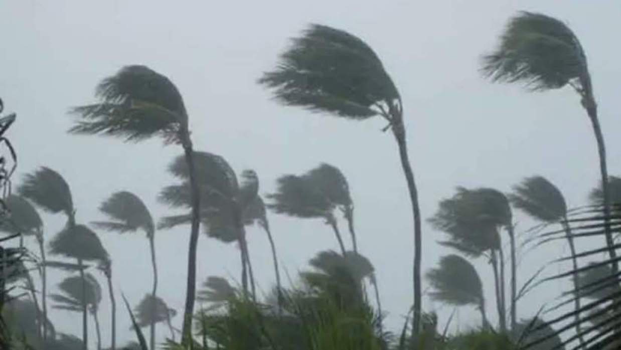 ধেয়ে আসছে কালবৈশাখী, যেসব জেলায় ঝড় ও বজ্রবৃষ্টির পূর্বাভাস