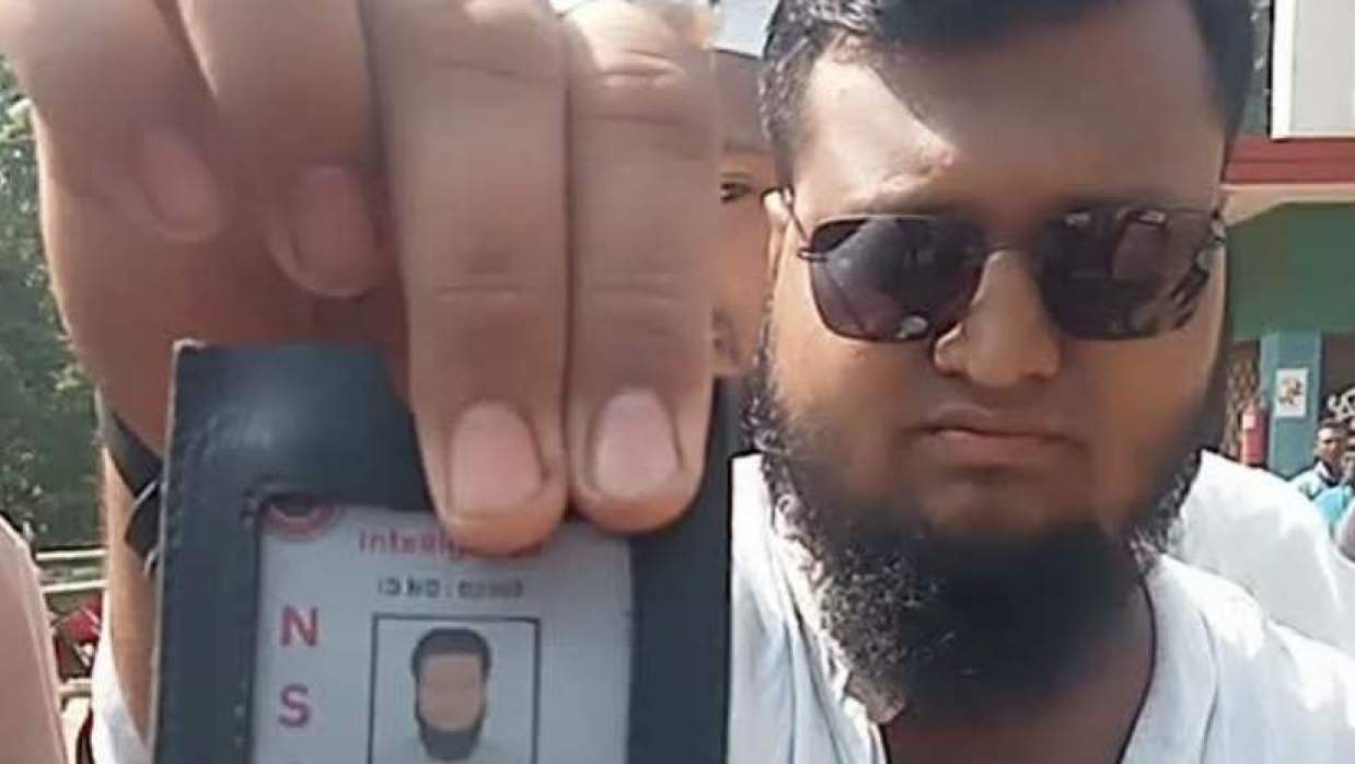 এনএসআই কর্মকর্তা পরিচয়ে প্রতারণা, যুবক আটক