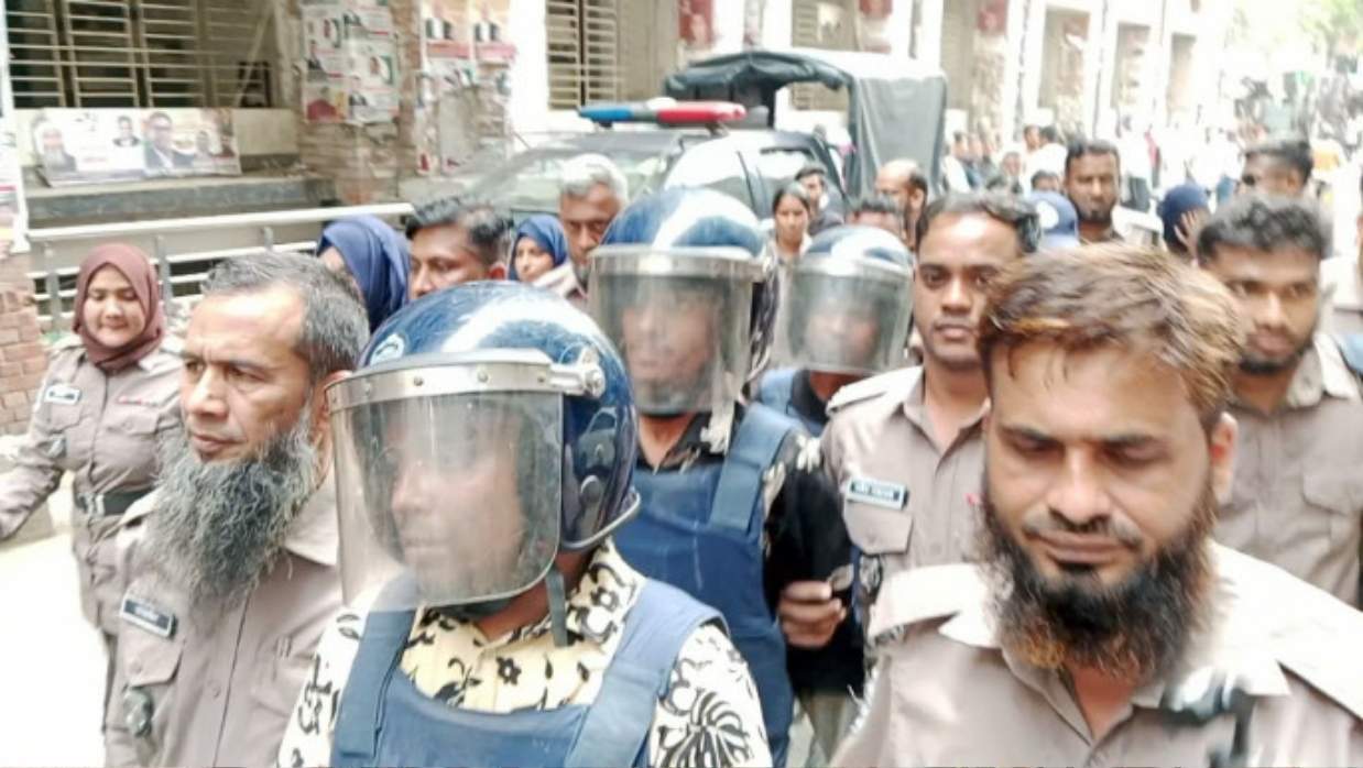 সাবেক যুবদল নেতা মঈনসহ ৩ জন রিমান্ডে