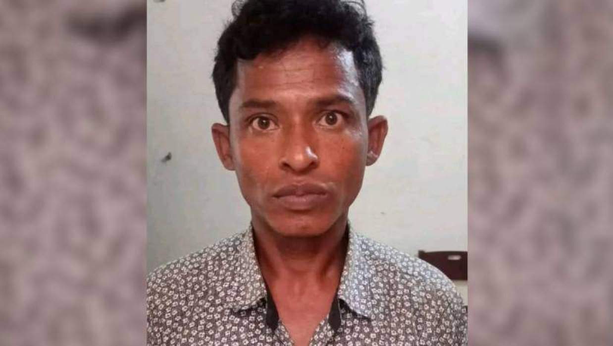 শ্রমিক লীগে নেতার বাড়ি থেকে রোহিঙ্গা যুবক আটক