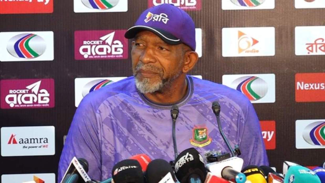 ফিল সিমন্স