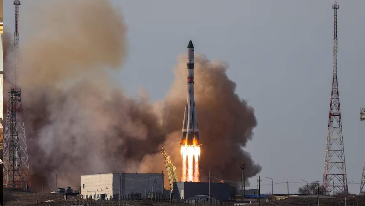 এর আগে ‘সয়ুজ-২’ নামে রকেট উৎক্ষেপণ করে রাশিয়া।