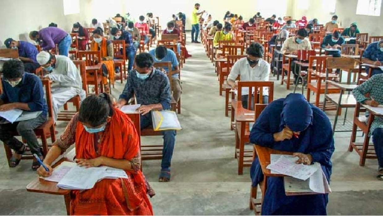 গুচ্ছের ফলে গরমিল, পরীক্ষা না দিয়েই ‘উপস্থিত’ ৫৩ জন