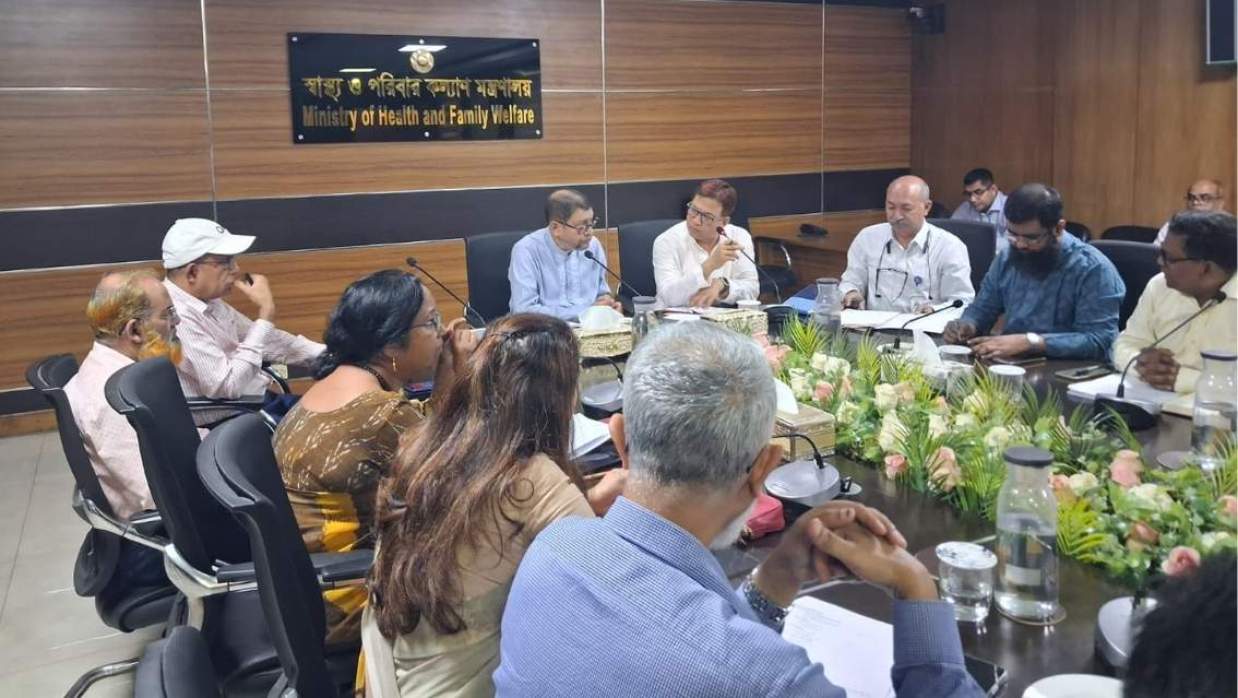 প্রেস ব্রিফিংয়ে বক্তব্য রাখছেন স্বাস্থ্যমন্ত্রী সরদার মো. সাখাওয়াত হোসেন বকুল