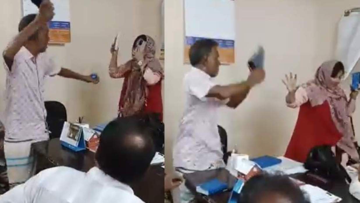 শিক্ষিকাকে জুতাপেটা করেছেন স্থানীয় বিএনপি নেতা আকবর আলী