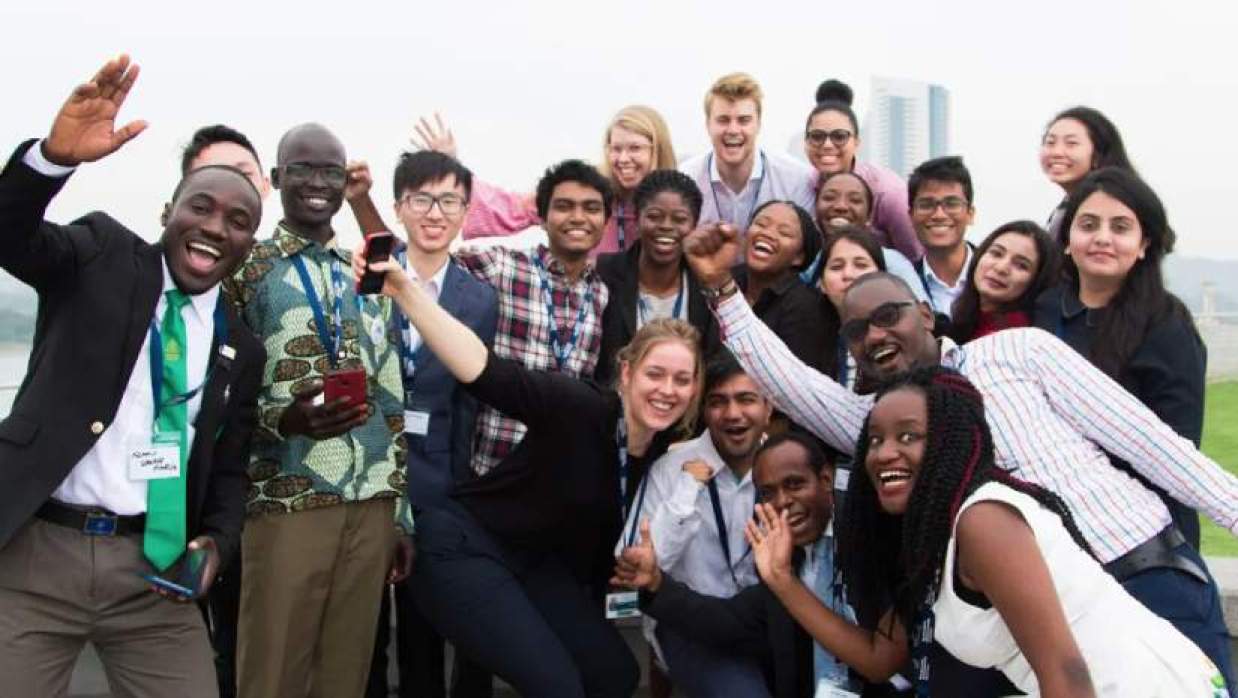 কুইন এলিজাবেথ কমনওয়েলথ স্কলারশিপে স্নাতকোত্তরে পড়তে চাইলে আবেদন করুন দ্রুতই