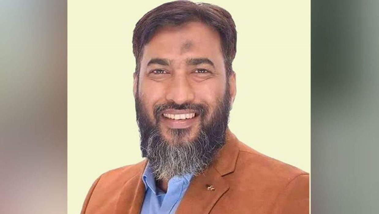 সাবেক বিএনপি নেতা ইসহাক সরকার