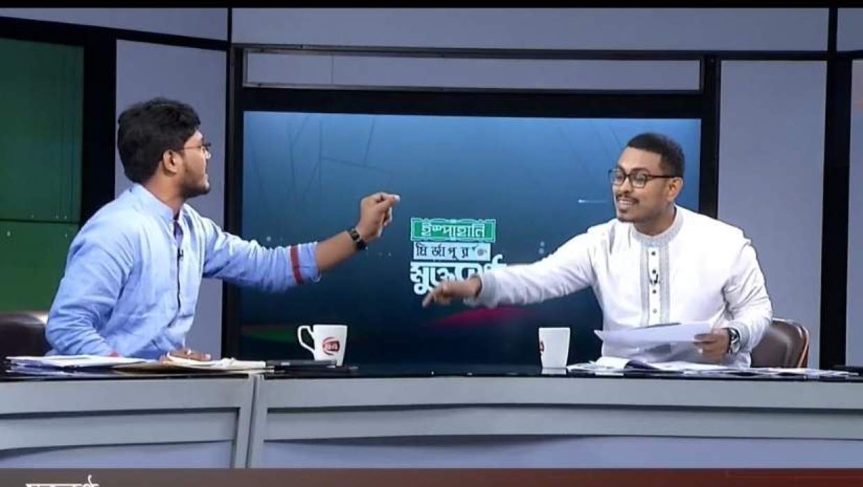 টকশোতে তর্কে জড়ান ঢাবি ছাত্রদলের যুগ্ম সাধারণ সম্পাদক আবিদুল ইসলাম খান ও ডাকসু ভিপি সাদিক কায়েমে