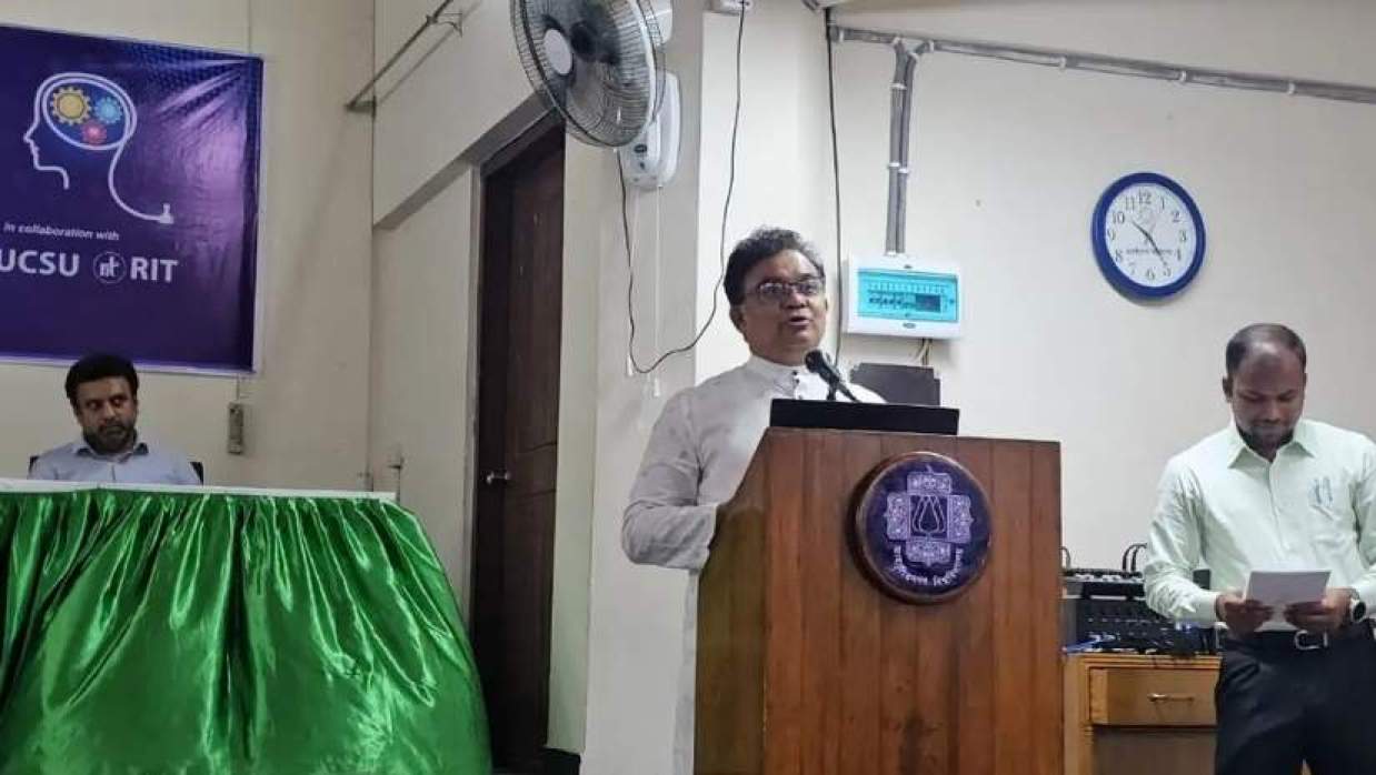 জাবিতে গবেষণা বিষয়ক সেমিনার অনুষ্ঠিত