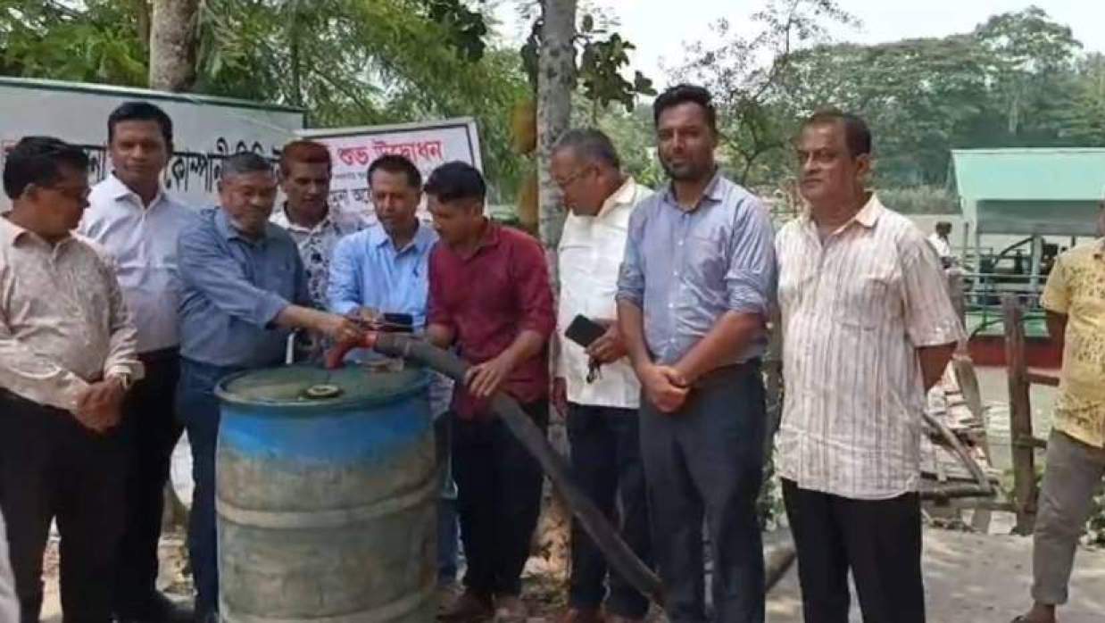 বিক্রি কার্যক্রমের উদ্বোধন করেন প্রতিষ্ঠানের জেনারেল ম্যানেজার (অপারেশন্স) মো. জসিম উদ্দিন