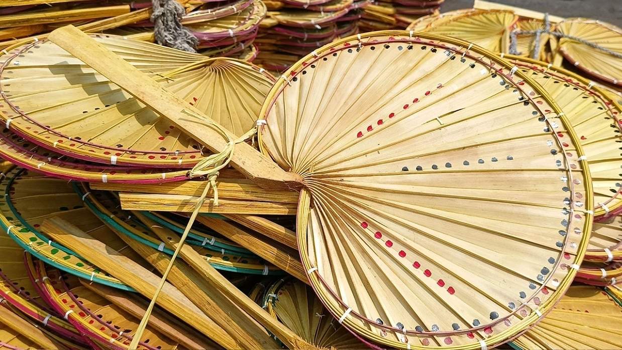 তালপাতার পাখা