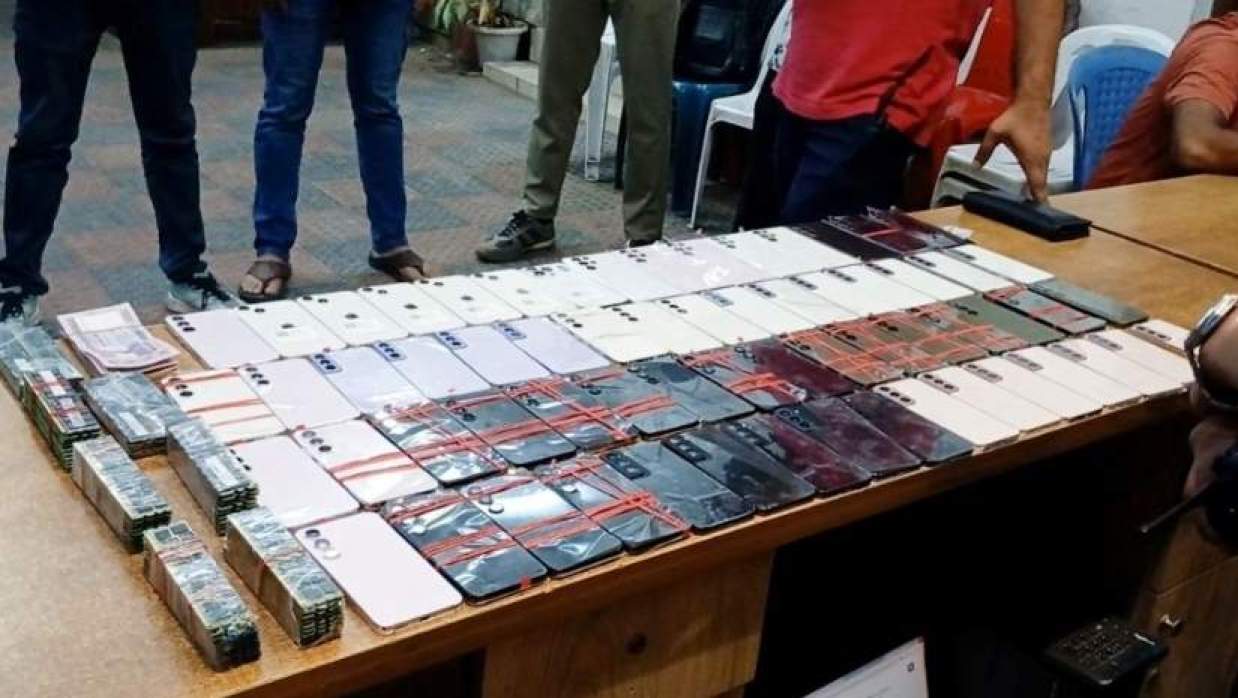 চোরাই মোবাইল ও কম্পিউটার উদ্ধার