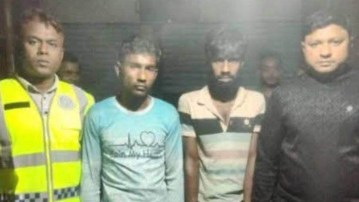 আটক দুজন