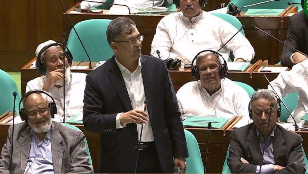 স্বরাষ্ট্রমন্ত্রী সালাহিউদ্দিন আহমদ 